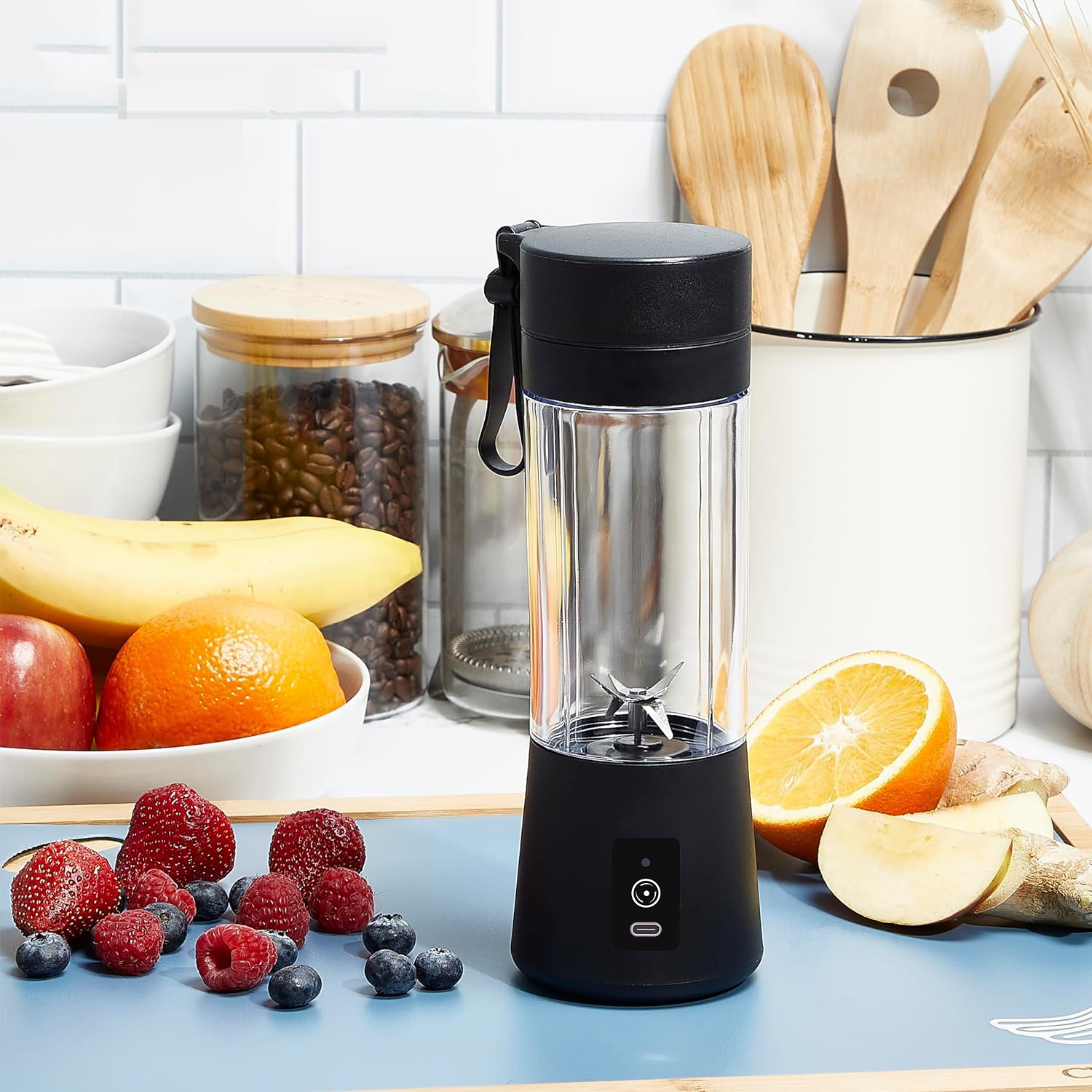 Small Appliances - เครื่องใช้ในครัวขนาดเล็กสำหรับใช้ส่วนตัว ยอดขายอันดับหนึ่งจากผู้ผลิต เครื่องปั่นแบบพกพา ชาร์จไฟได้ 6 ใบมีด